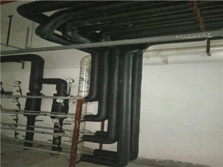 地下室橡塑管保温施工